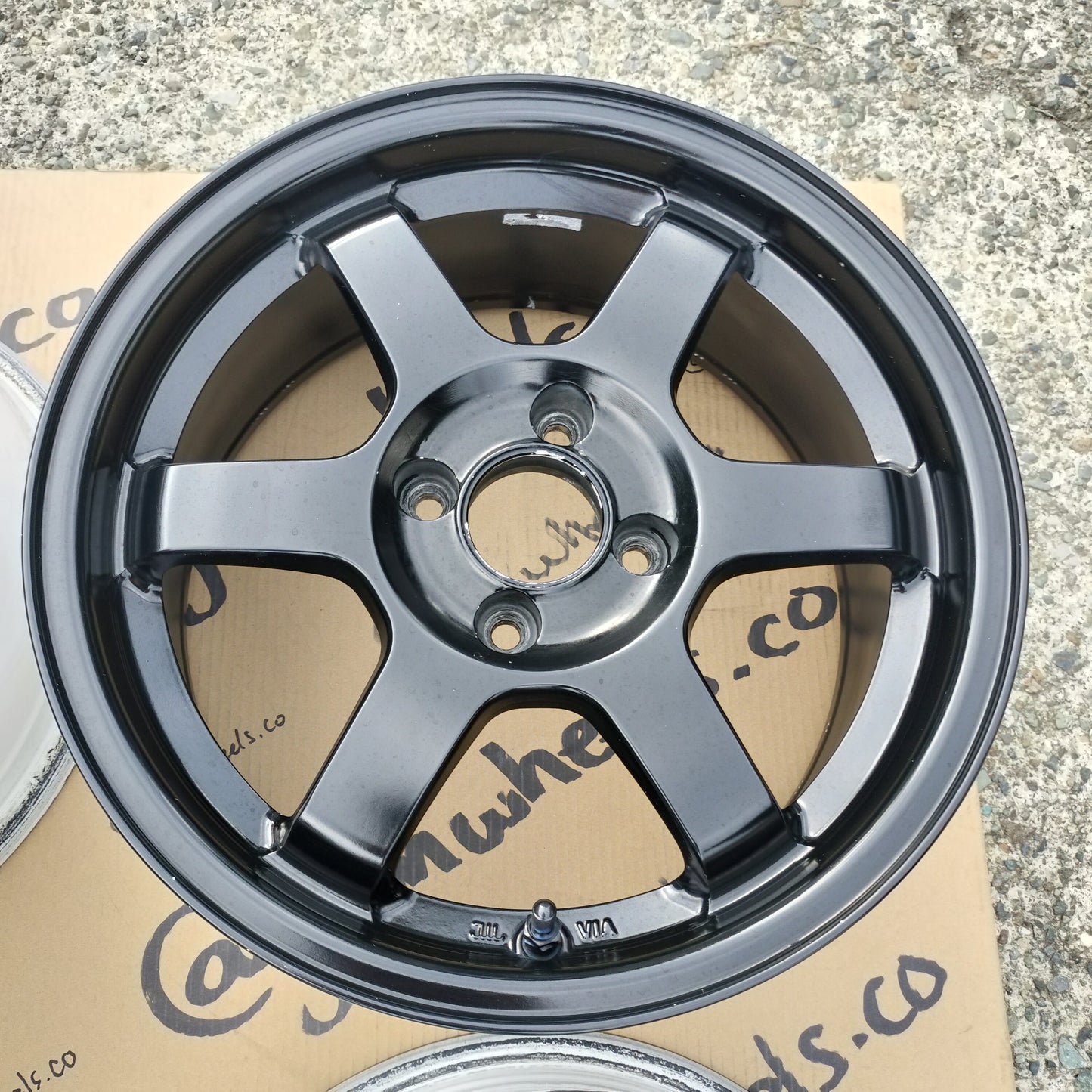 Rays Volk TE37 15x7+35 4x100