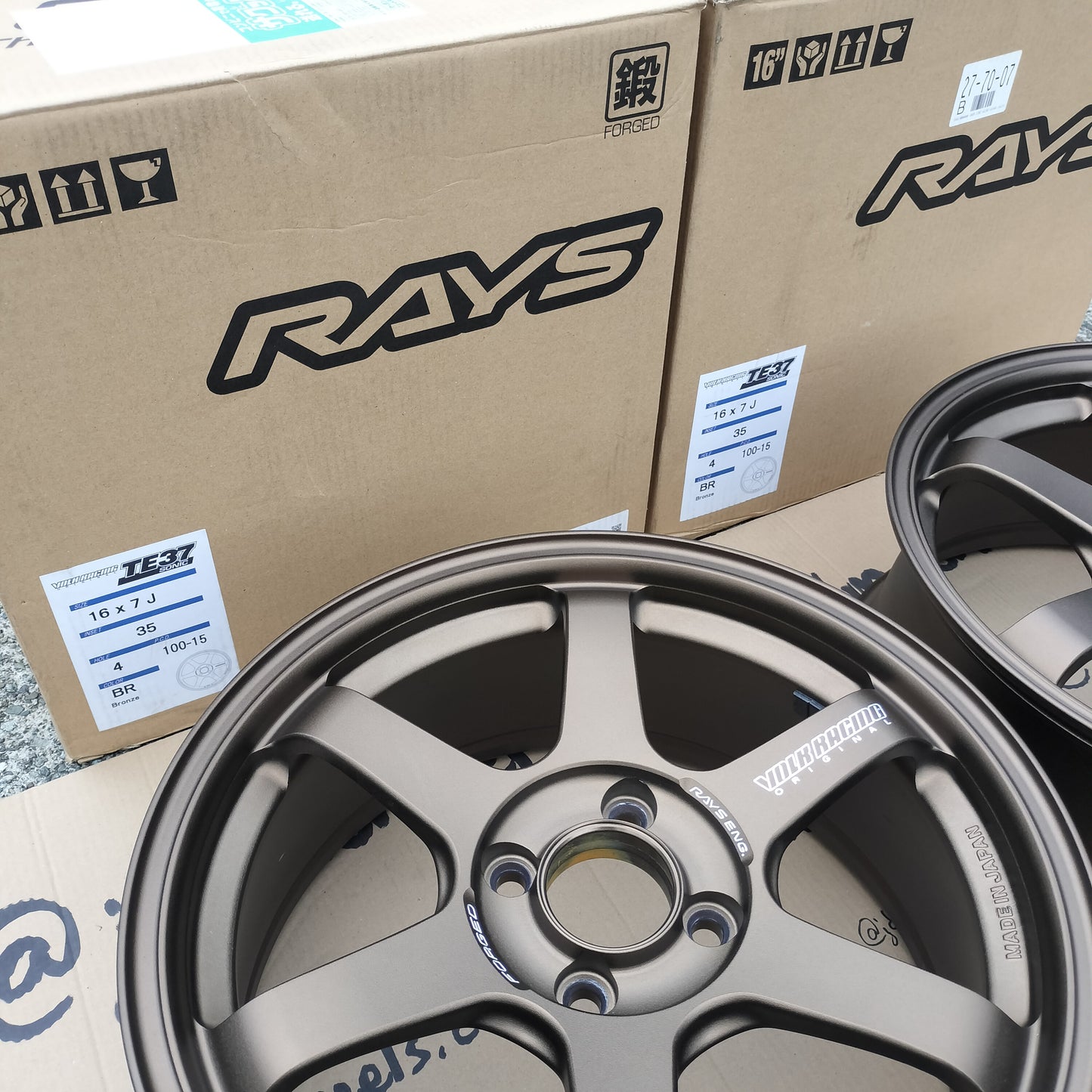 Rays Volk TE37 Sonic 16x7+35 4x100