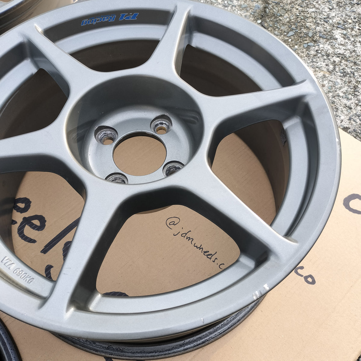 Buddy Club P1 Racing 16x7+20 4x100