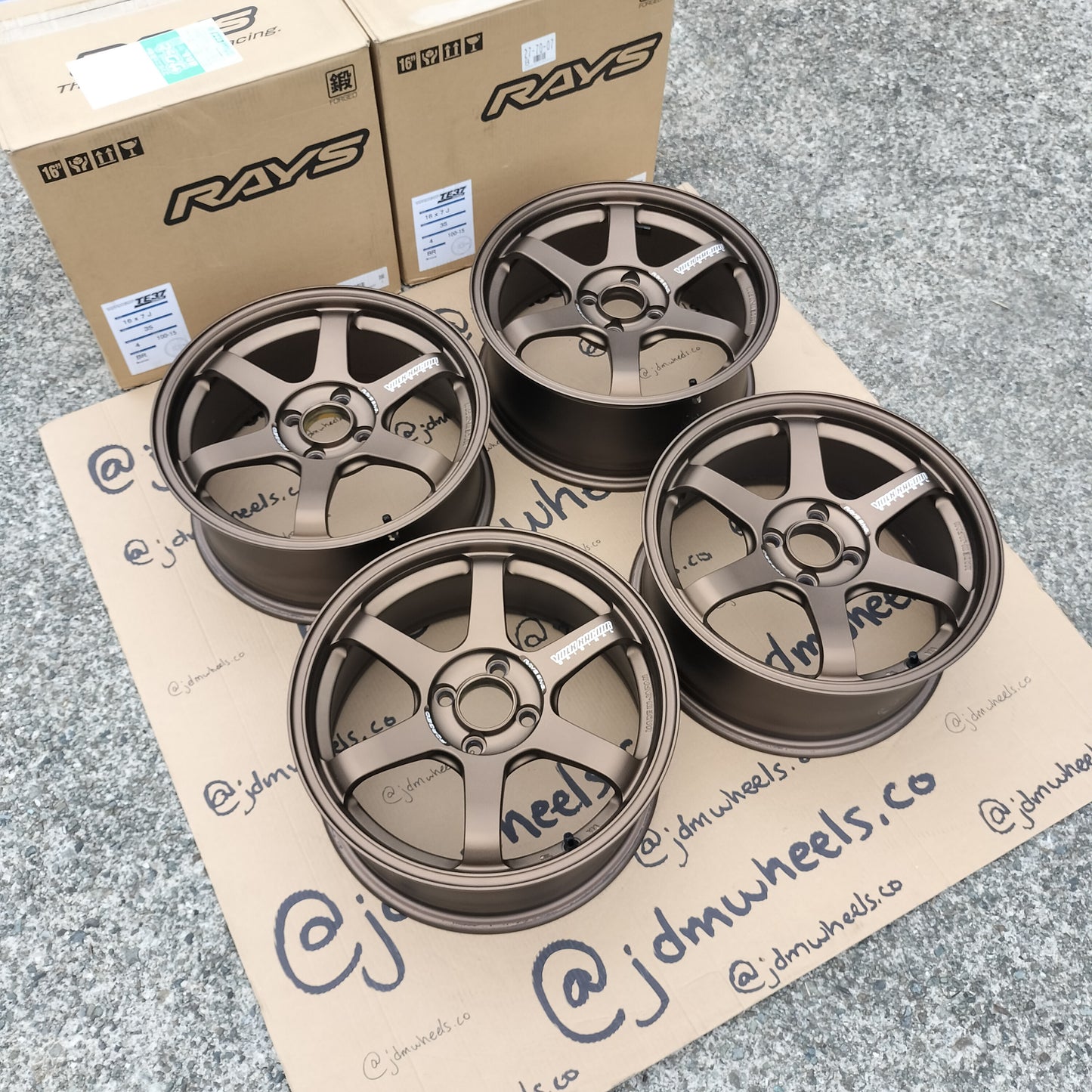 Rays Volk TE37 Sonic 16x7+35 4x100