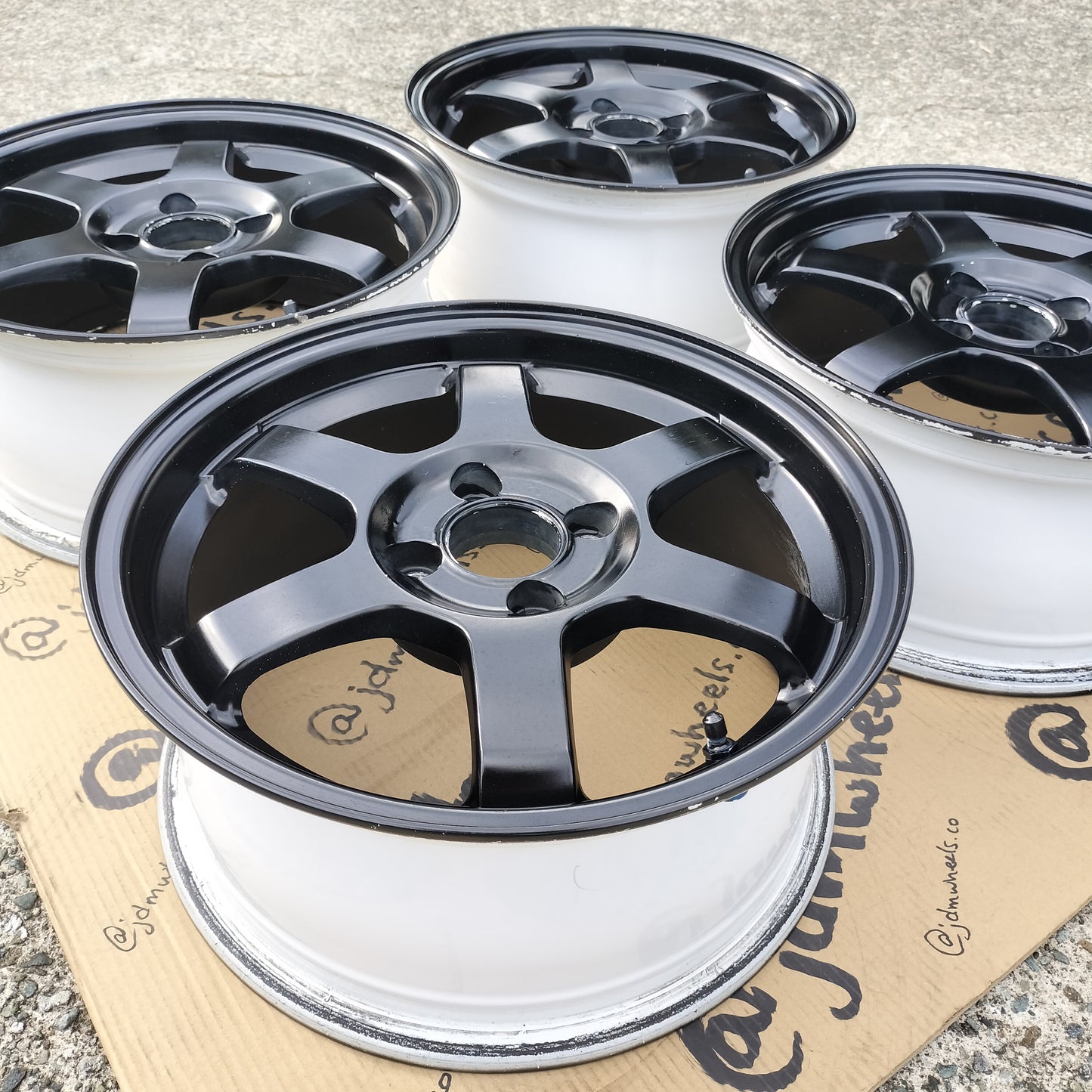 Rays Volk TE37 15x7+35 4x100