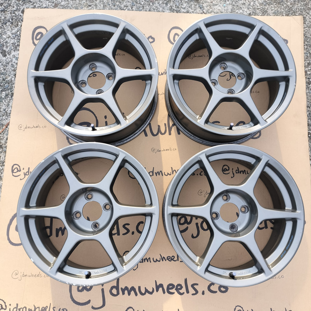 Buddy Club P1 Racing 16x7+20 4x100