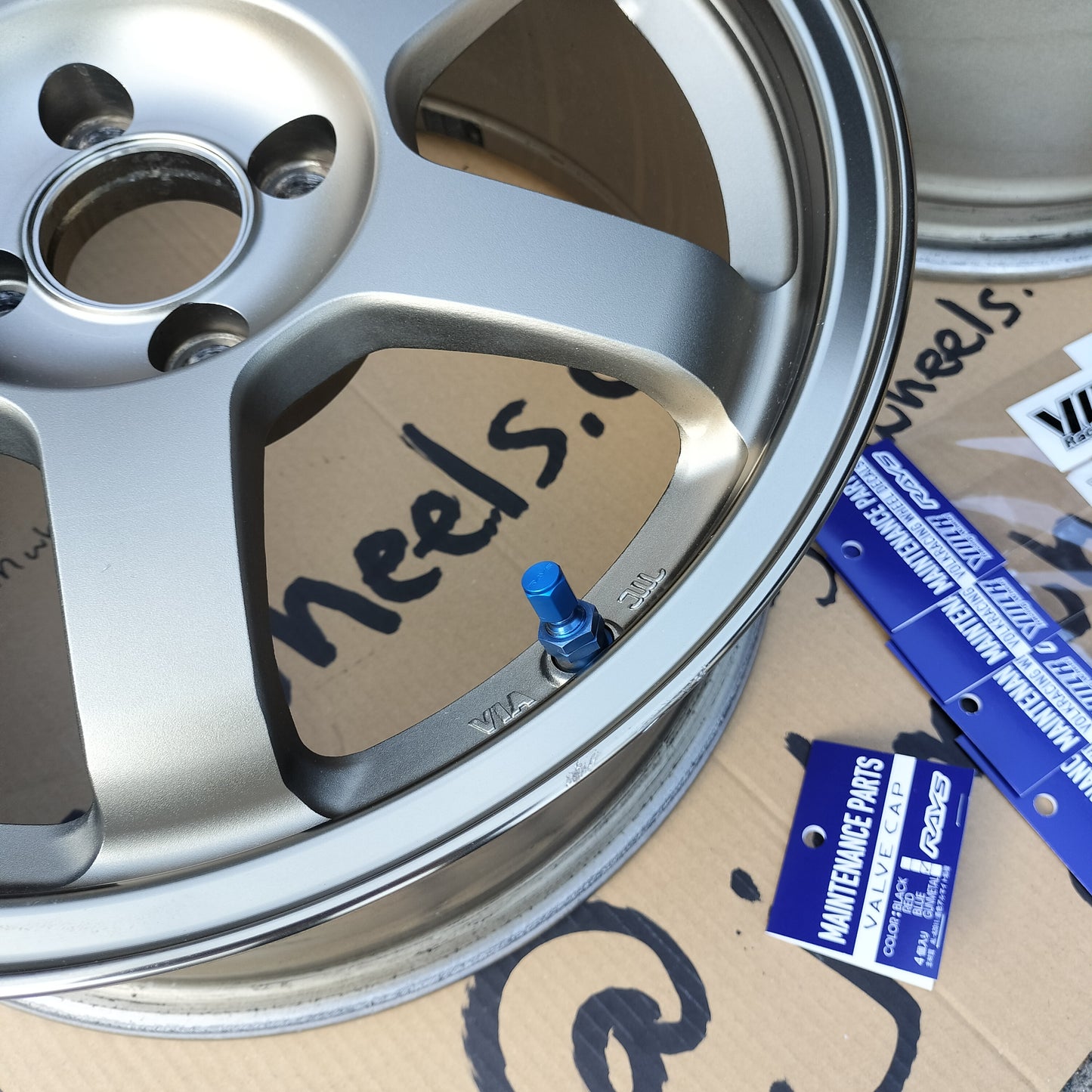 Rays Volk TE37 16x7+33 4x100