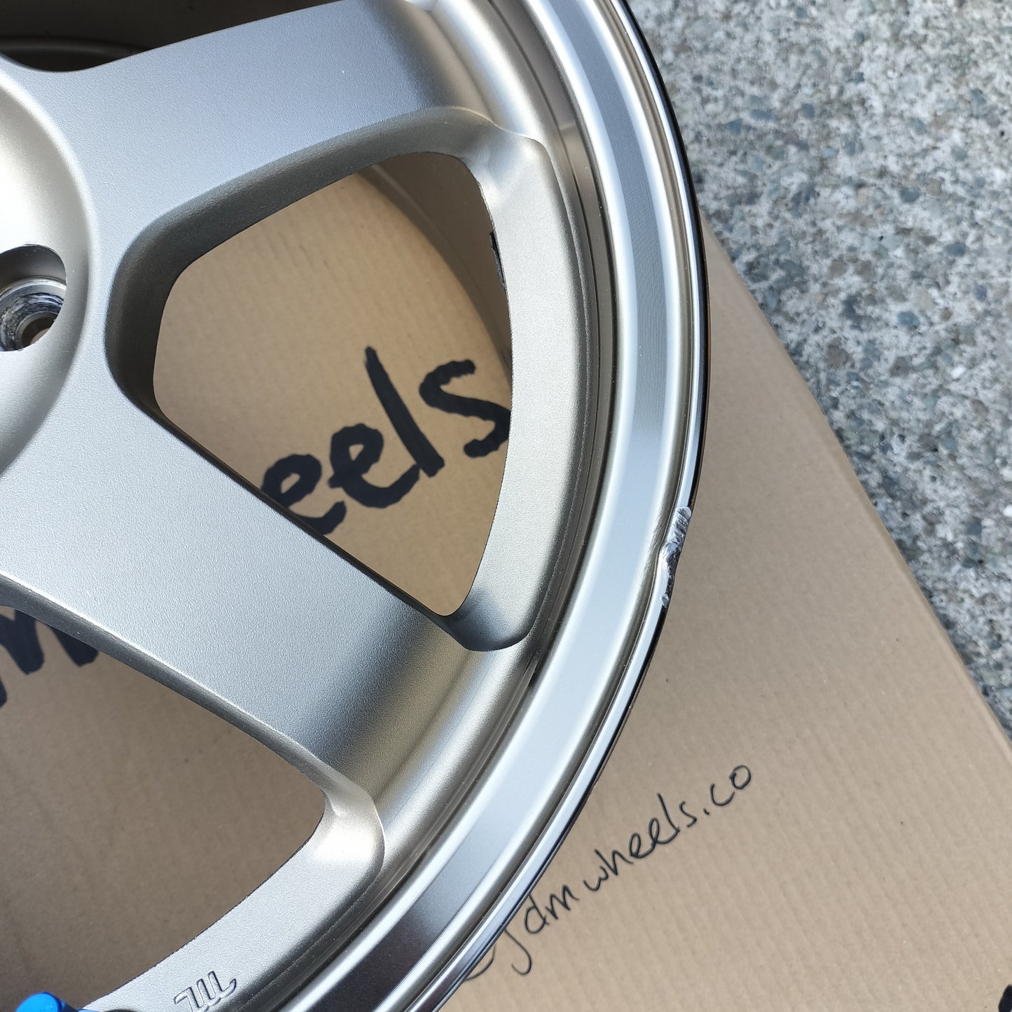 Rays Volk TE37 16x7+33 4x100