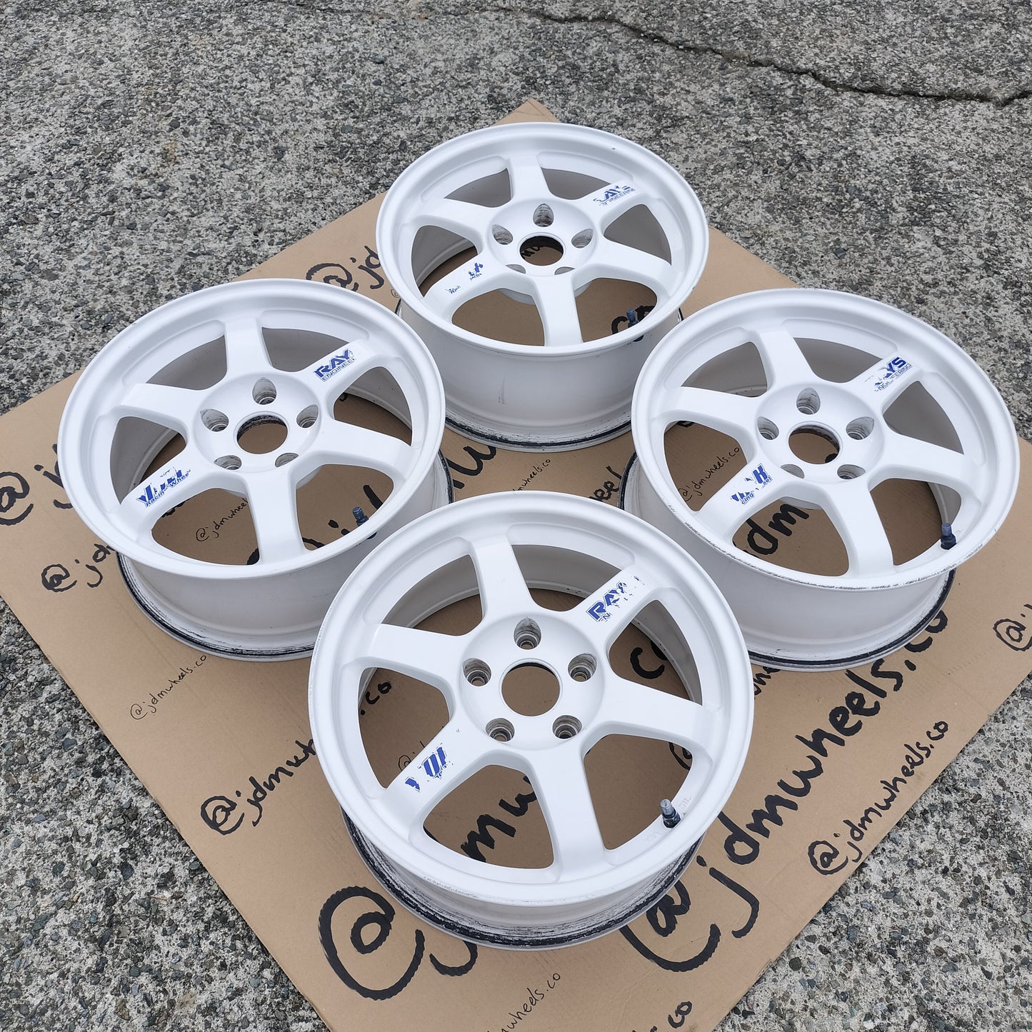 Rays Volk Racing TE37 16x7+33 5x114.3