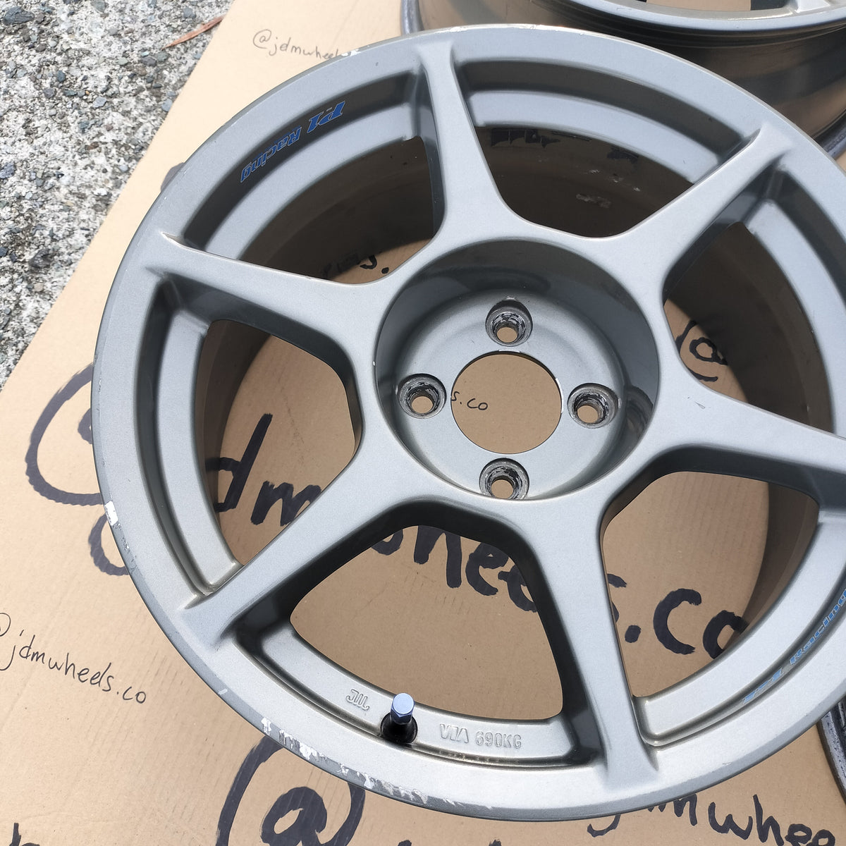 Buddy Club P1 Racing 16x7+20 4x100