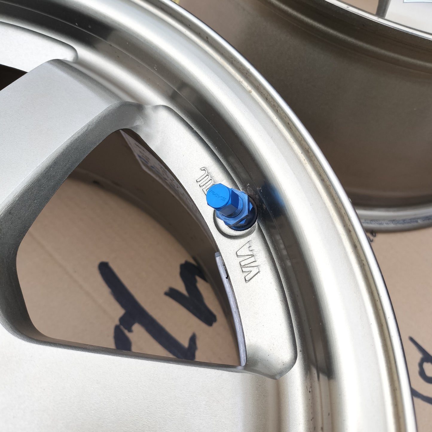Rays Volk TE37 15x7+35 4x114.3