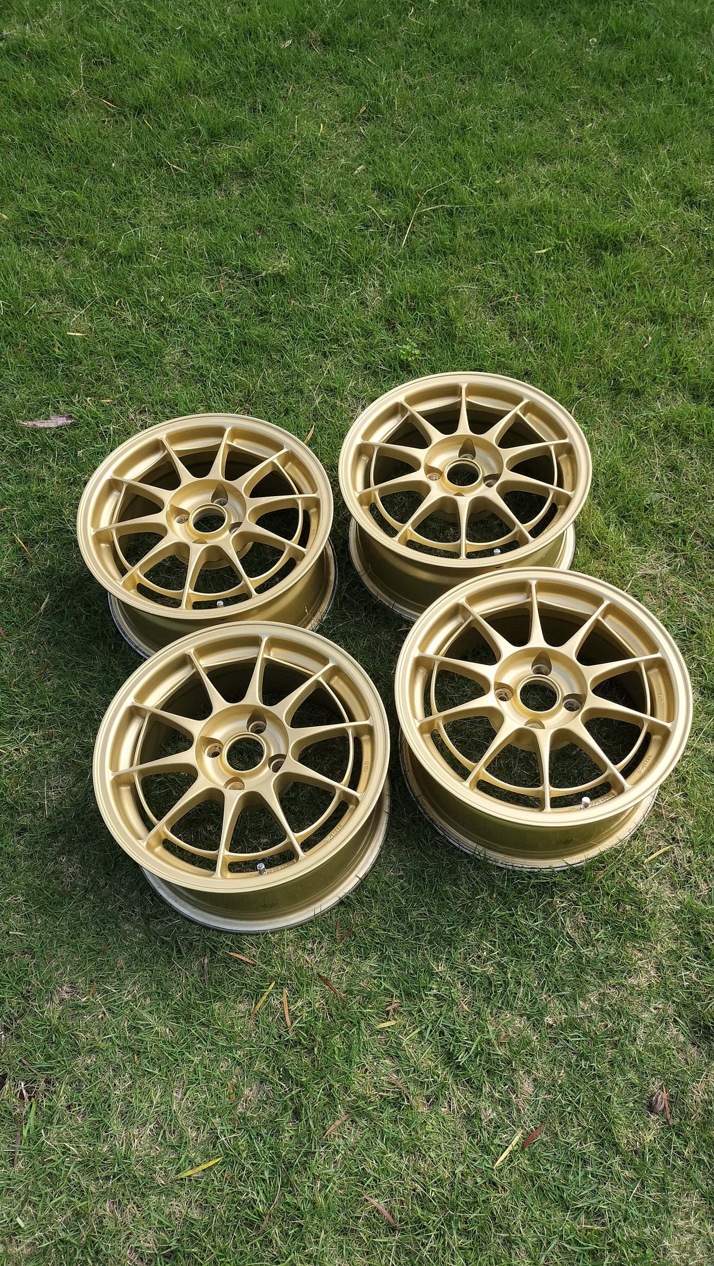 Enkei NT03 15x7+35 4x100