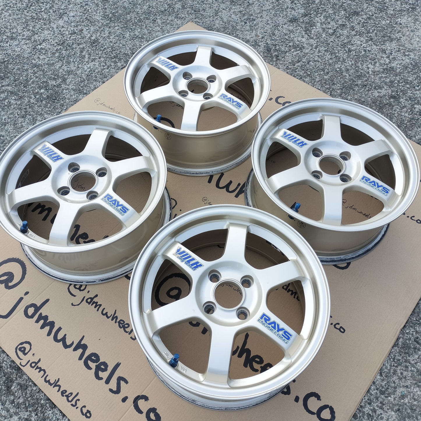 Rays Volk Racing TE37 15x6.5+35 4x100