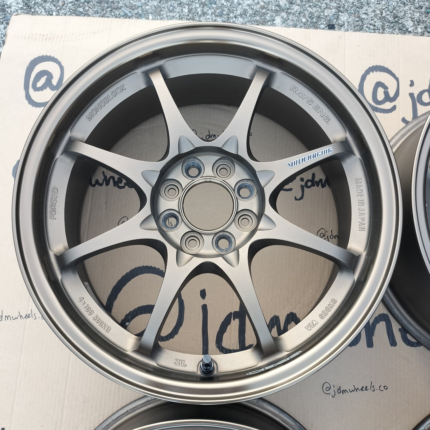 Rays Volk Racing CE28N 16x7+42 4x100