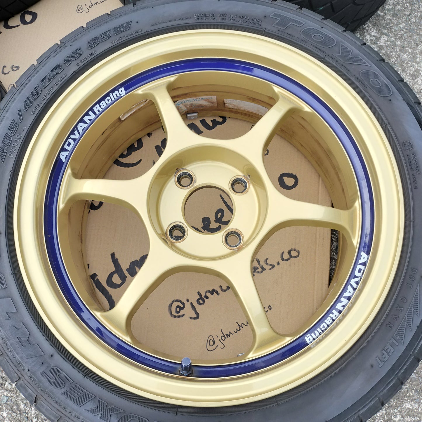 Advan Racing RG 16x7+31 4x100