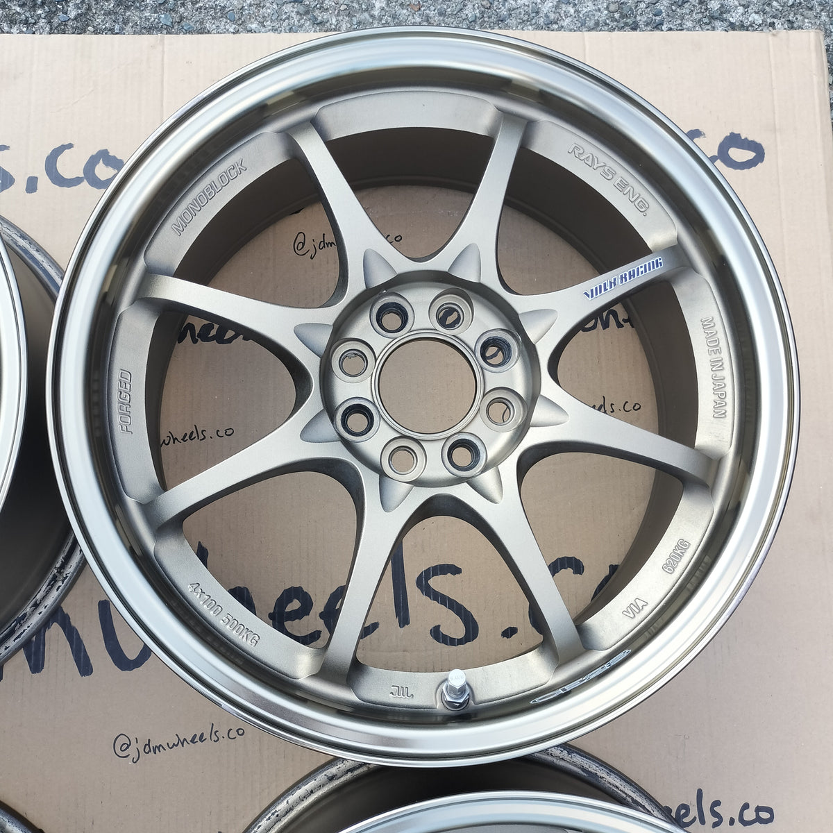 Rays Volk Racing CE28N 16x7+42 4x100