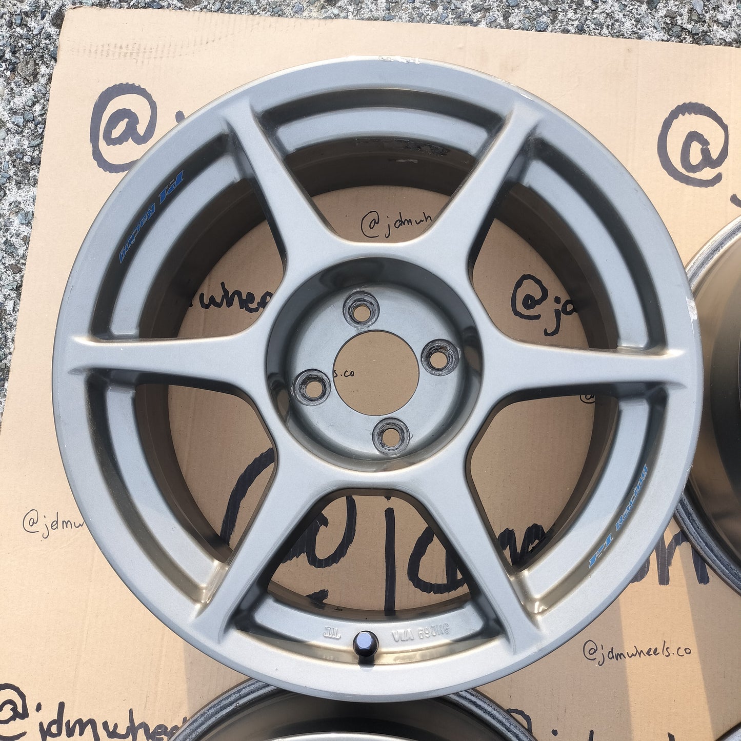 Buddy Club P1 Racing 16x7+20 4x100