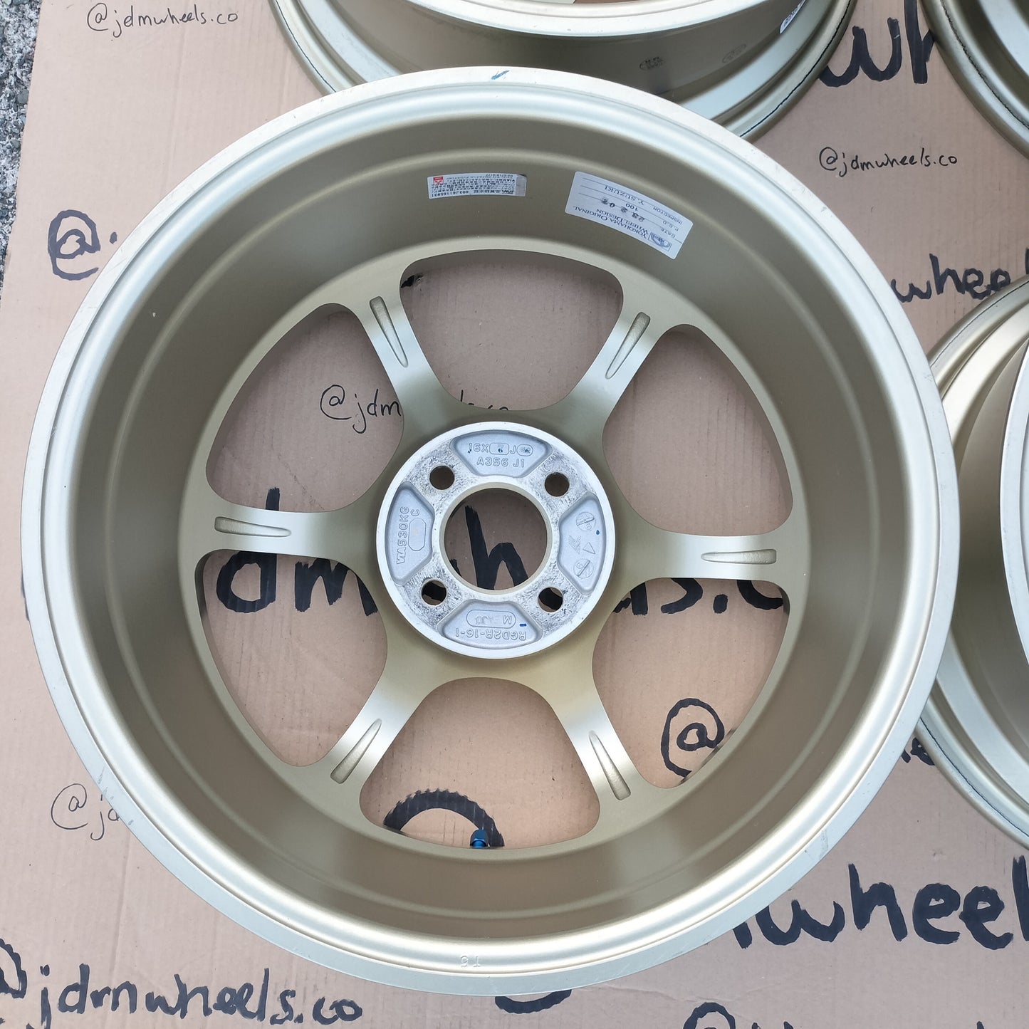Advan Racing RG-D2 16x7+42 4x100