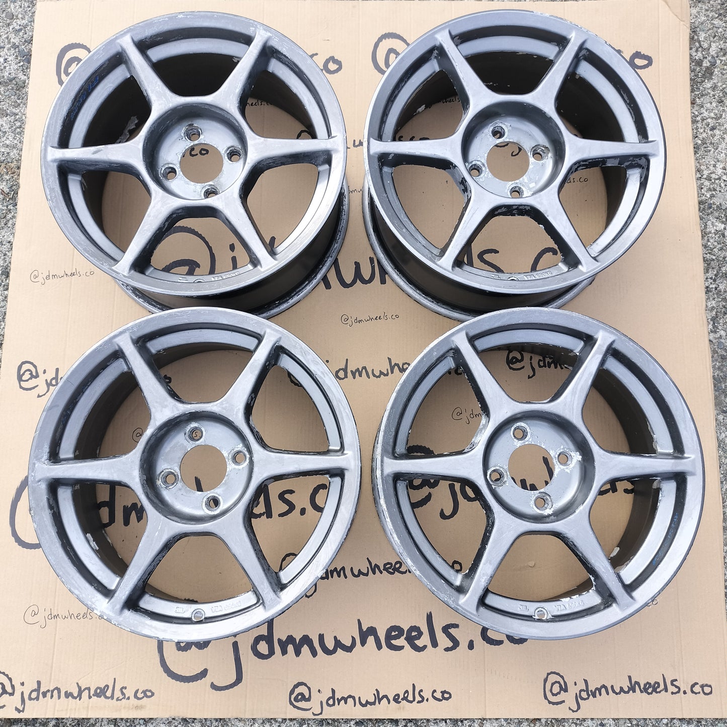Buddy Club P1 Racing 16x7+35 4x100