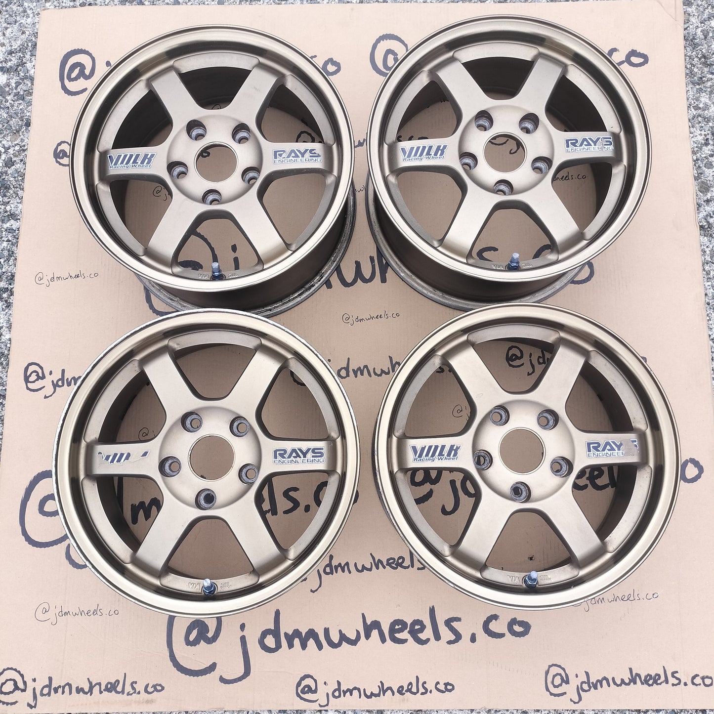 Rays Volk Racing TE37 15x7+43 5x114.3