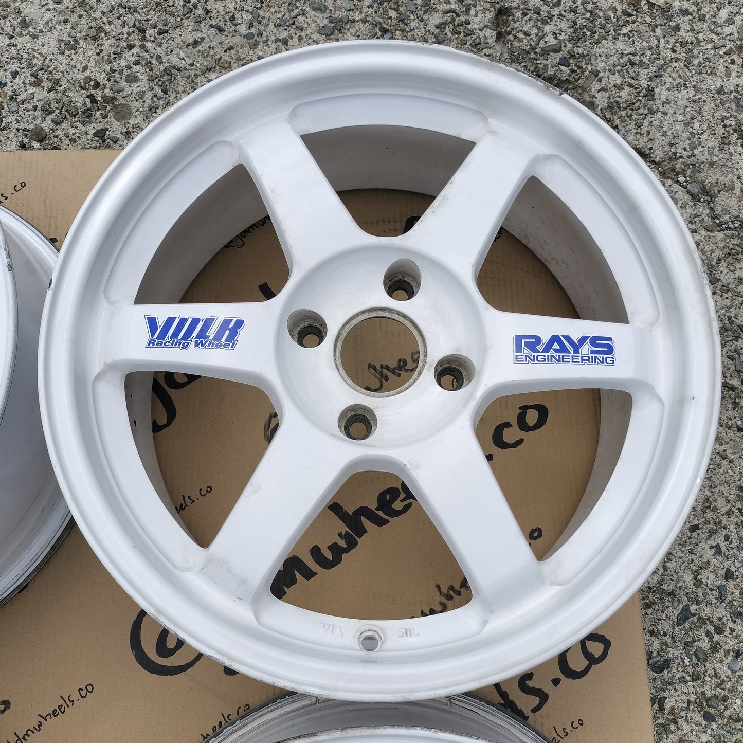 Rays Volk Racing TE37 17x7.5+30 4x114.3