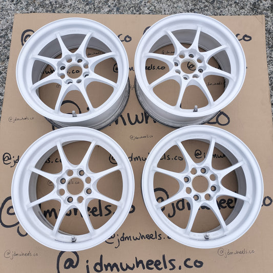 Volk Rays CE28N 15x7+43 4x100