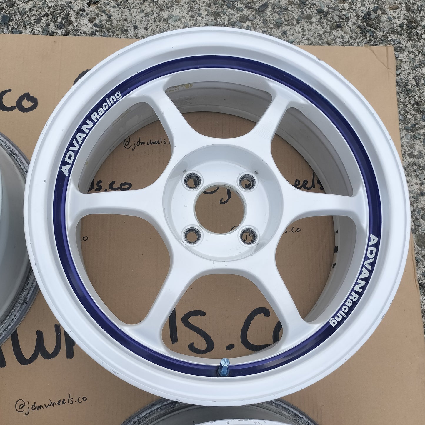 Advan RG 16x7+31 4x100