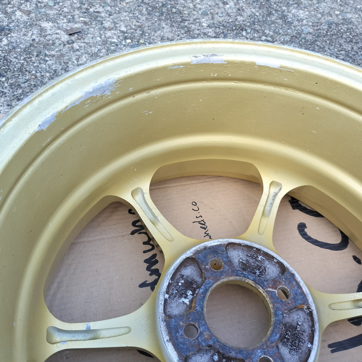 Advan Racing RG 16x7+44 4x100