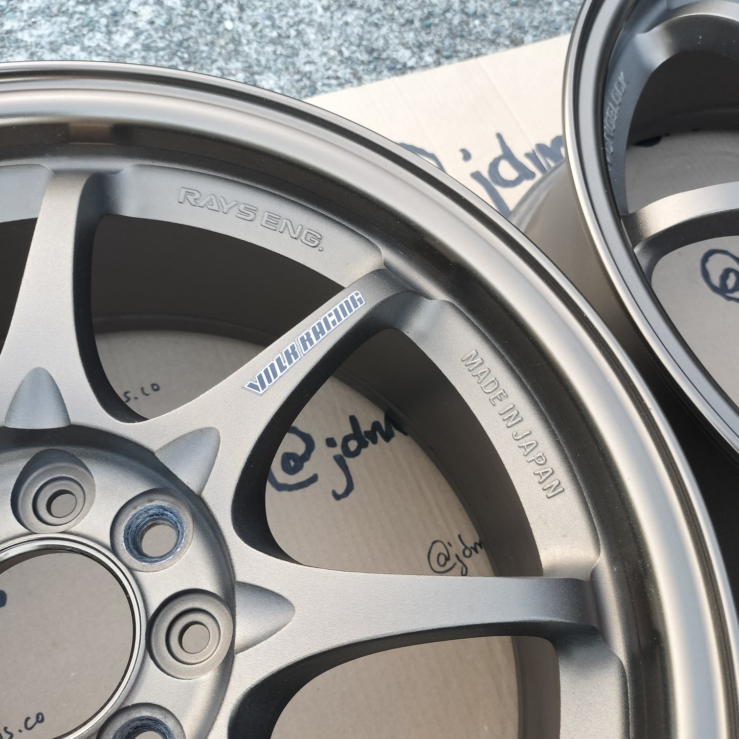 Rays Volk Racing CE28N 16x7+42 4x100