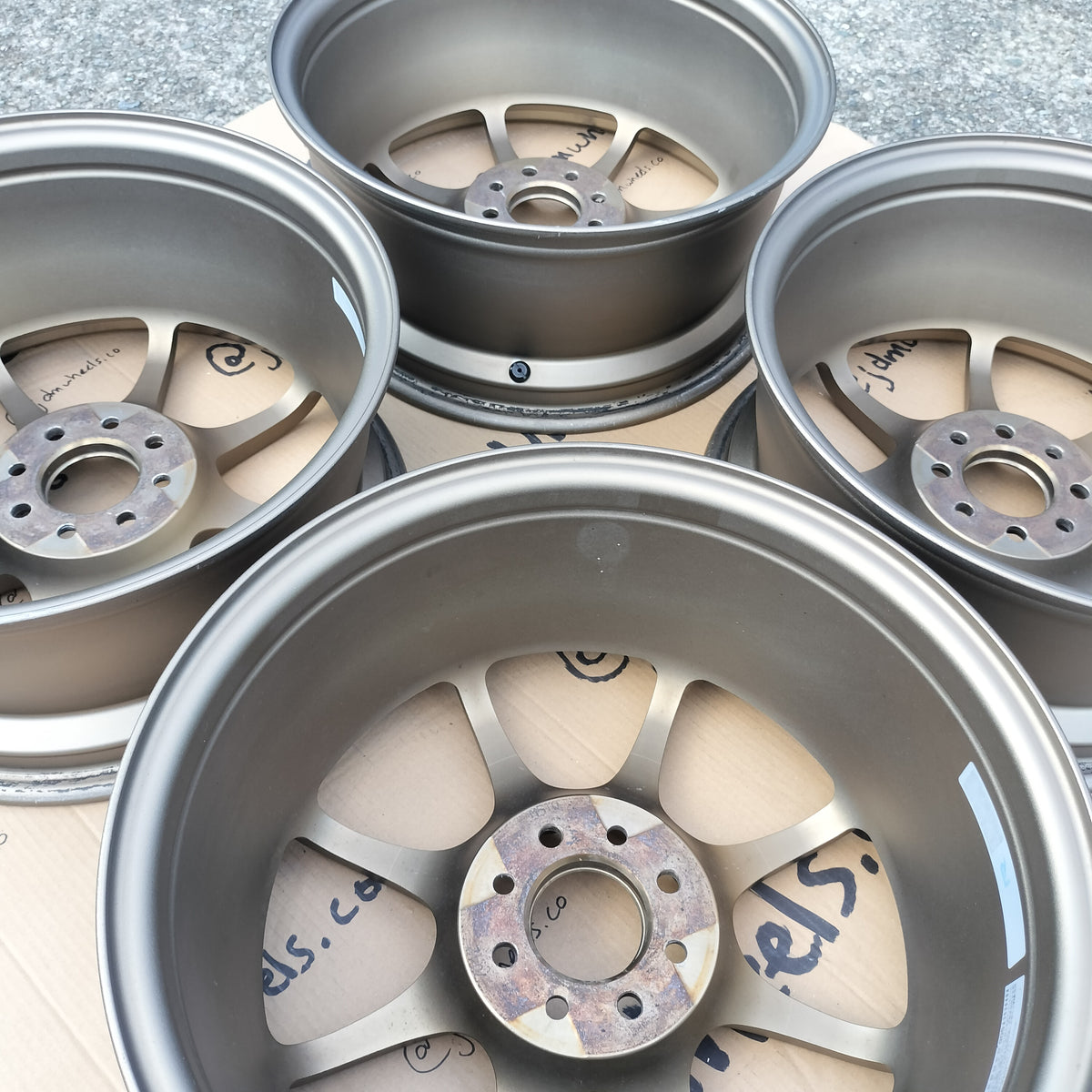 Rays Volk Racing CE28N 16x7+42 4x100