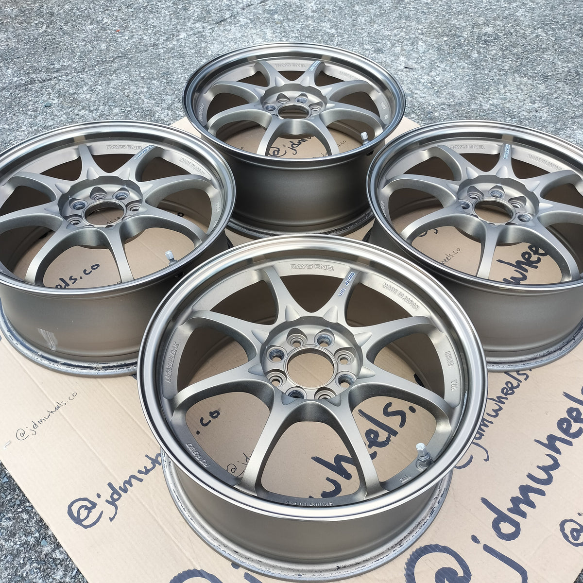 Rays Volk Racing CE28N 16x7+42 4x100