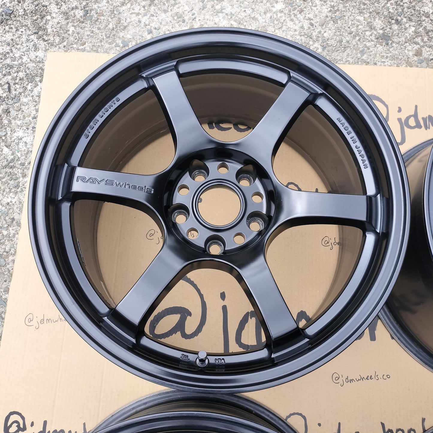 Rays Gram Lights 57DR 17x9+22 5x114.3