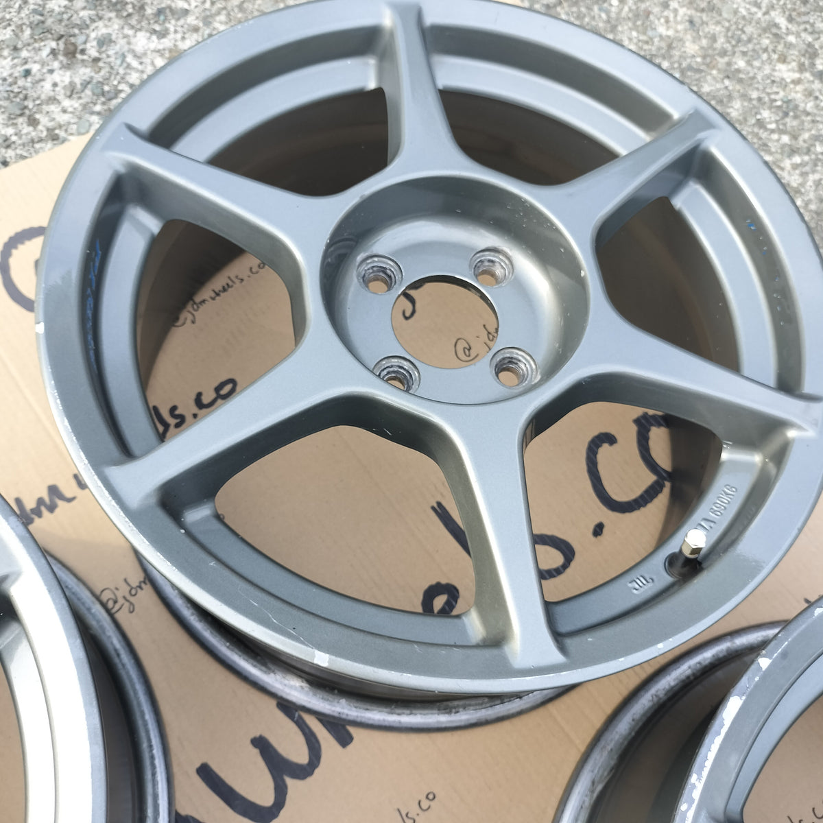 COMING SOON: Buddy Club P1 Racing 16x7+35 4x100