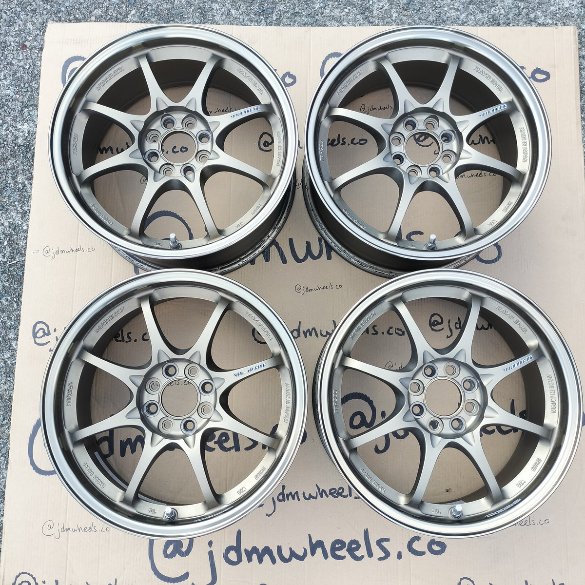 Rays Volk Racing CE28N 16x7+42 4x100
