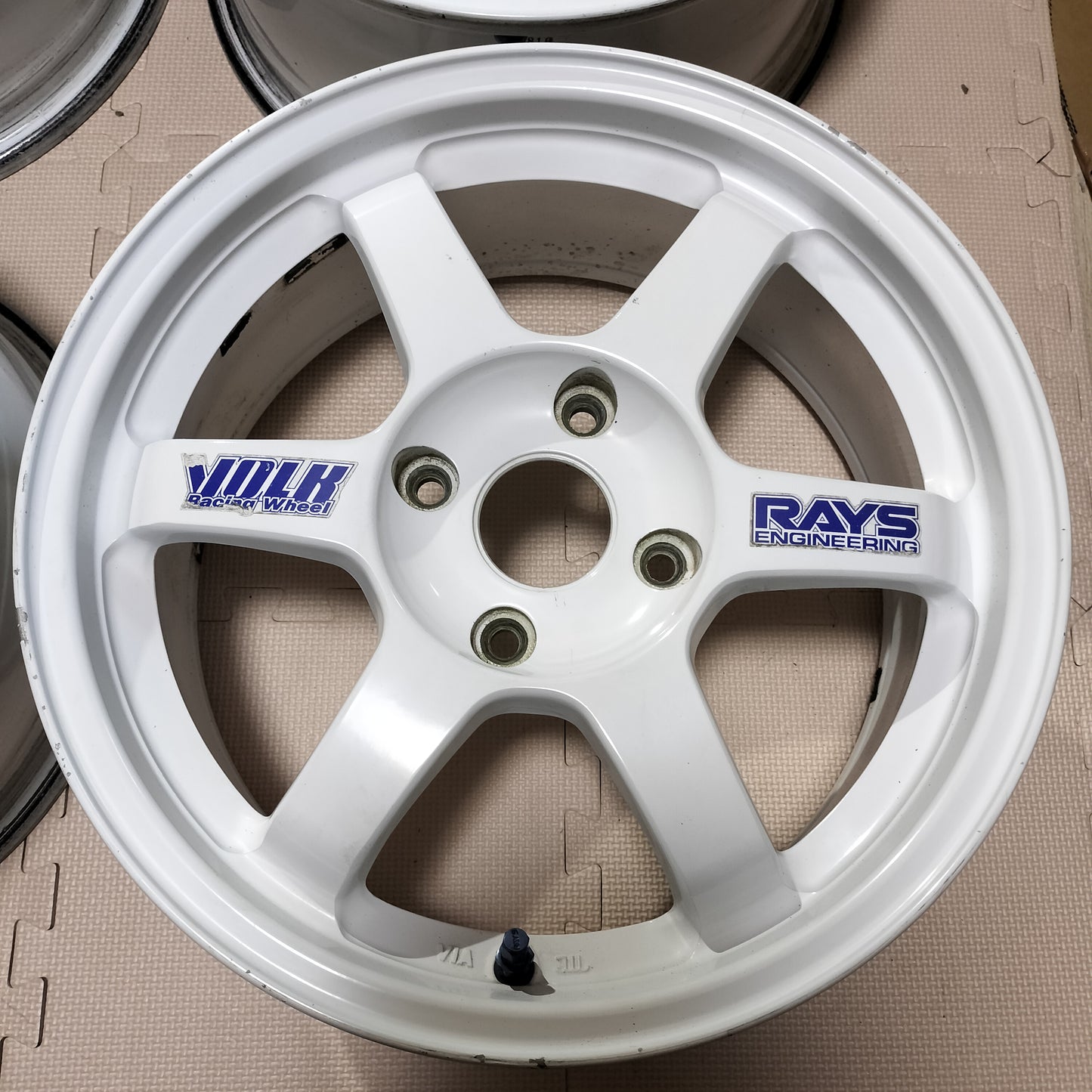 Rays Volk Racing TE37 16x7+42 4x114.3