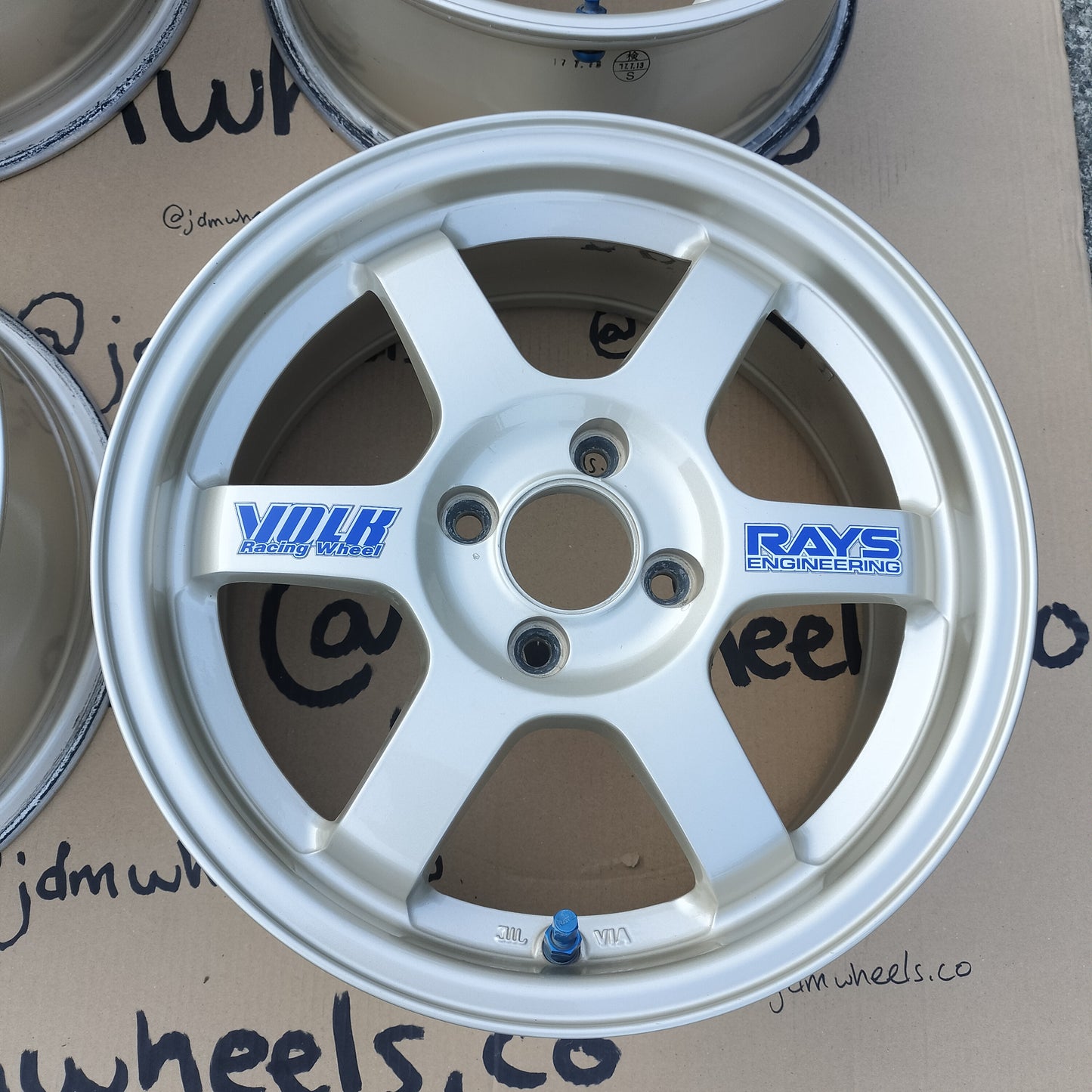 Rays Volk Racing TE37 15x6.5+35 4x100