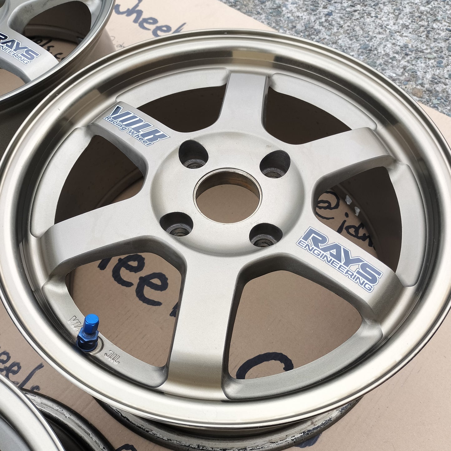 Rays Volk TE37 15x7+35 4x114.3