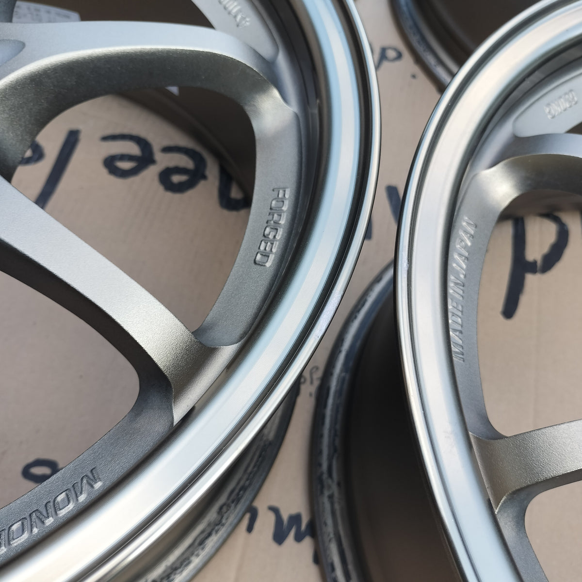 Rays Volk Racing CE28N 16x7+42 4x100