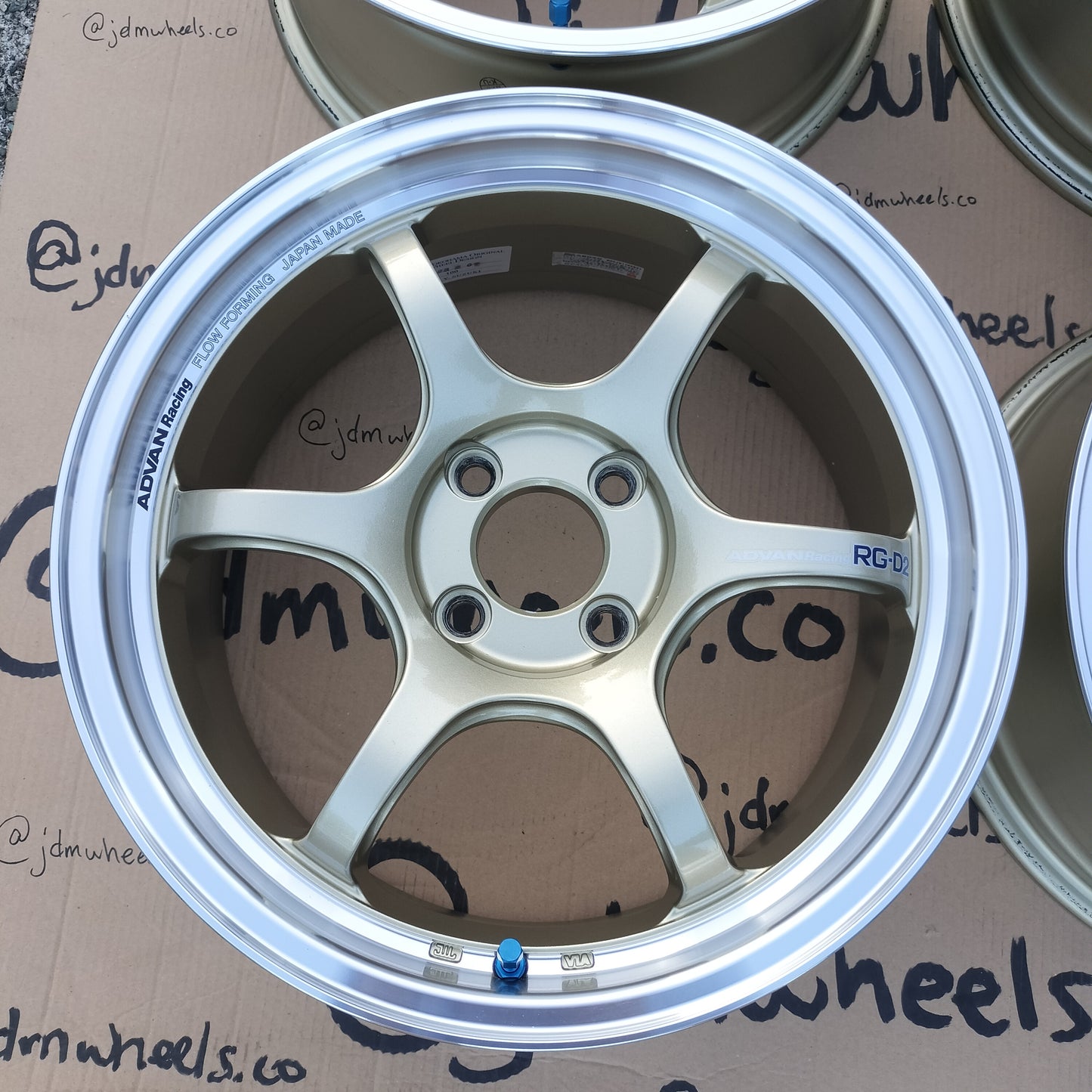 Advan Racing RG-D2 16x7+42 4x100