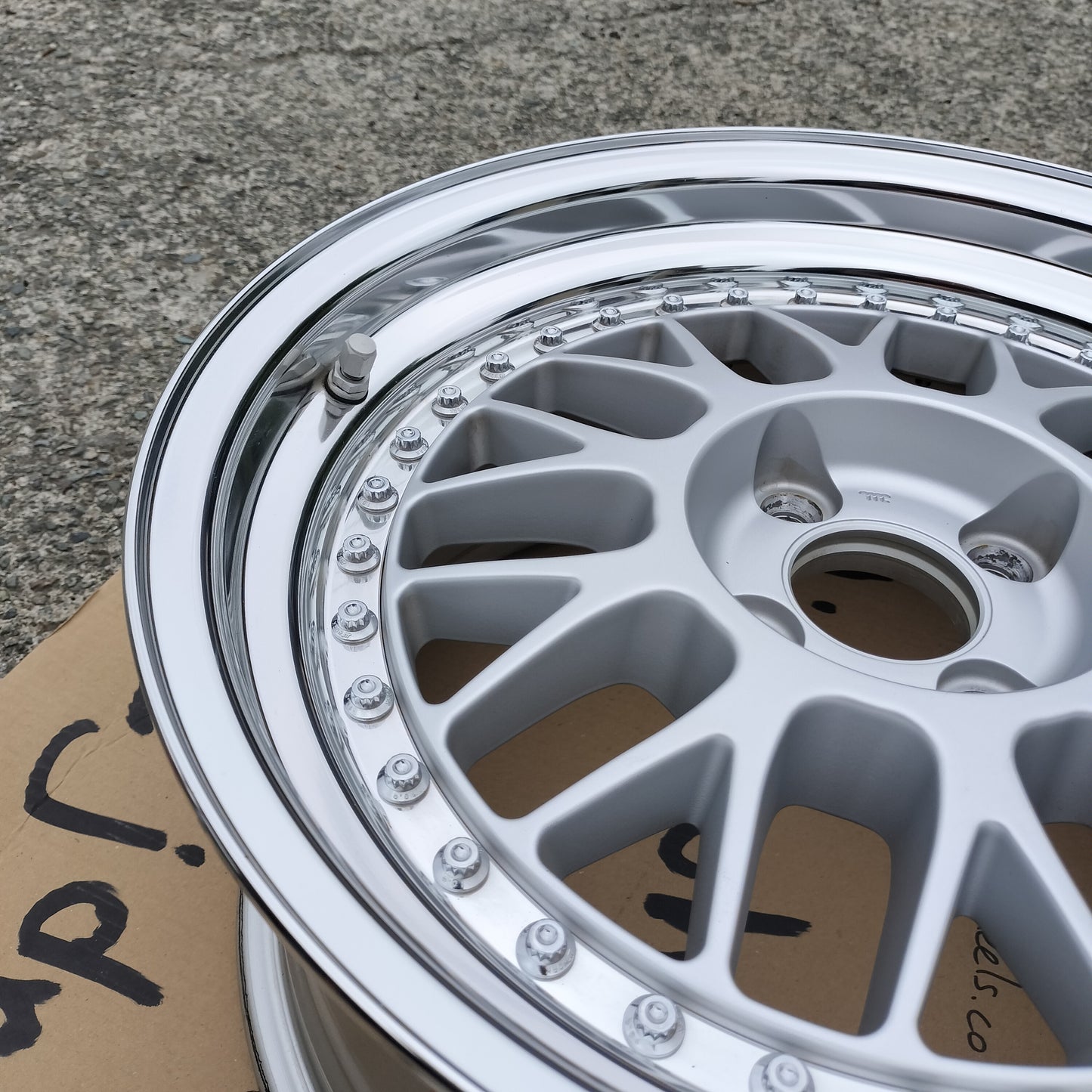 WORK MEISTER M1 16X7.5+24 4X100