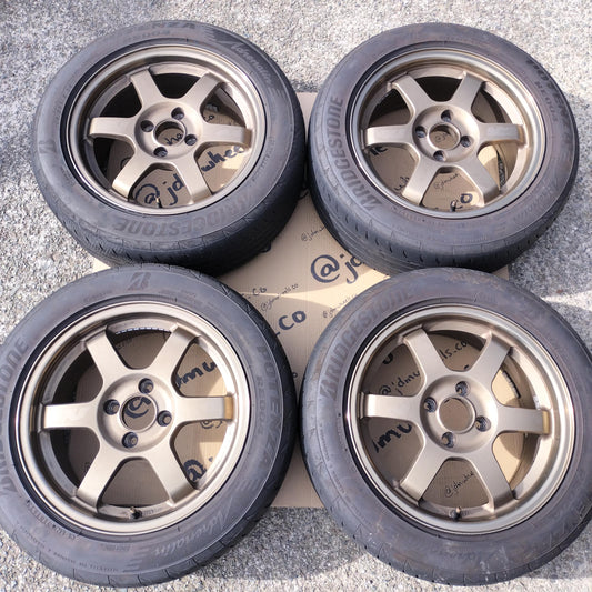 Rays Volk Racing TE37 15x7+35 4x100